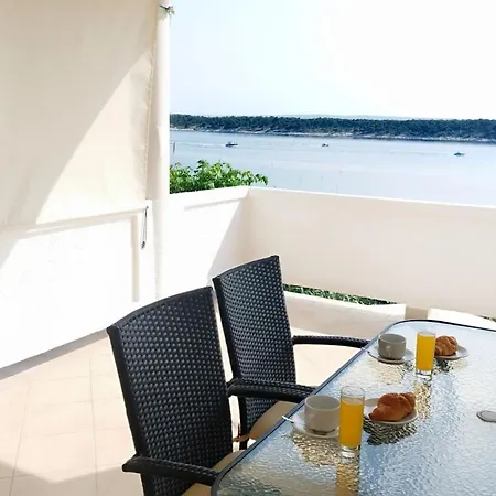 דירה Seafront On The Island Of Rab ראב